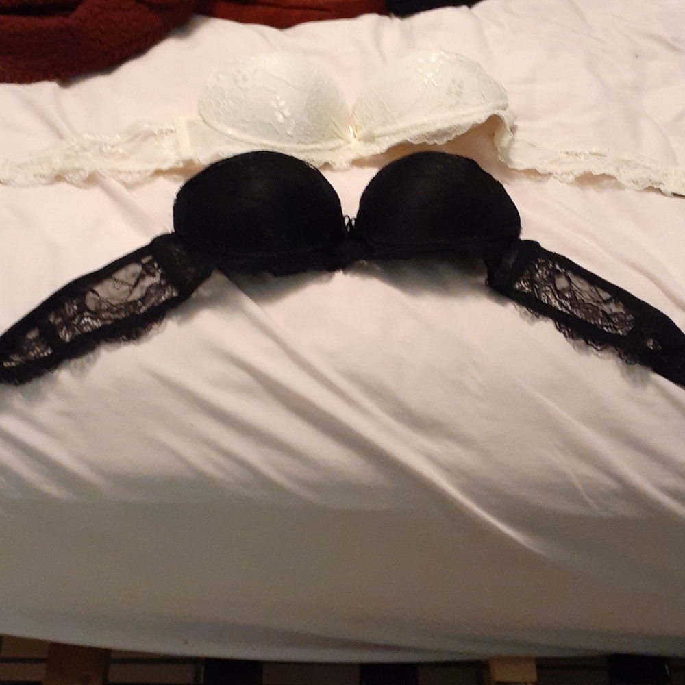 Strapless bra